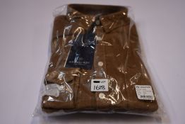 Five as new Kronstadt Johan corduroy shirts in brown (Size M).