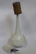 A William Yeoman Sebastian table lamp in white (Some minor damage to the cable, viewing advised).