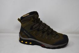 A pair of as new Salomon Quest 4D 3 GTX (UK 12 - No box).
