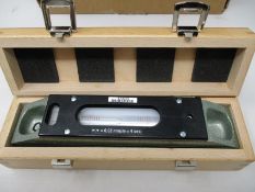 A HP High Precision engineers block level 200mm (PN: CA397-06090, 573125).