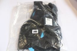 An as new Salomon Adv Skin 12 (XS).