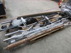 Various, eight bars and related.