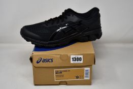 A pair of men's as new Asics Gel-Kayano 26 trainers (UK 8).