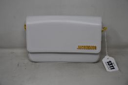 An as new Jacquemus La Carinu bag in white (RRP £480).