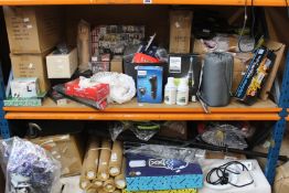 Miscellaneous items to include a Philips Sonicare Diamond Clean electric toothbrush, Eden Damast