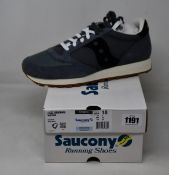 Five pairs of as new Saucony Jazz Original Vintage trainers (Assorted sizes).