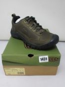 A pair of men's as new Keen Targhee III Oxford waterproof hiking shoes (UK 8).