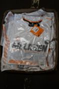 Fourteen as new McLaren FW Gulf racing graphic T-shirts in white (All L).