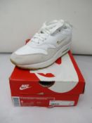 A pair of women's as new Nike Air Max 1 Premium (UK 3.5).