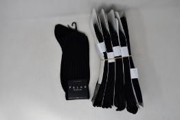 Fifteen pairs of as new Falke Shadow socks (RRP £18 each).