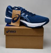 A pair of women's as new Asics GT-2000 9 trainers (UK 6.5).