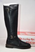 A pair of as new Pikolinos Aldaya tall boots (EU 38).
