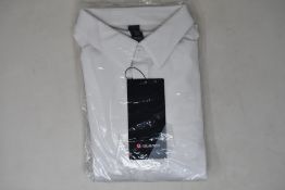 An as new LuluLemon New Venture long sleeve shirt (XL - RRP £118).