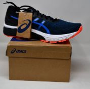 A pair of men's as new Asics GT-2000 9 trainers (UK 8.5).