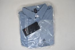 An as new LuluLemon New Venture long sleeve shirt (XL - RRP £118).