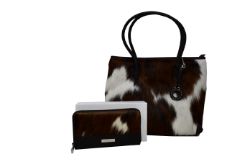 Live Two Day Auction to include: Sports & Leisure, Musical Instruments, Household, Clothing, Trainers, Handbags and More!