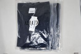 Four as new Allude 100% virgin wool (Merino) V-neck sweaters (S).