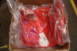 A quantity of women's as new Oui clothing (Approximately 20 items).