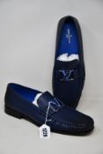 A pair of men's as new Louis Vuitton shoes in blue (Size 10 - No box).