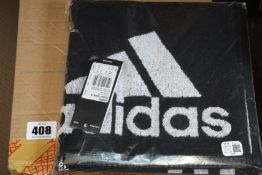 Forty as new Adidas sports towels in black (AB8005).