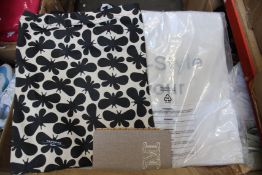 A quantity of as new Max Mara Weekend tote bags together with Max Mara notebooks (Approximately 30