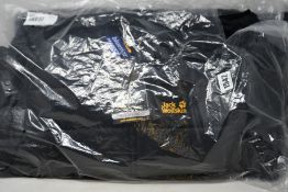 Three men's as new Jack Wolfskin Vingen jackets (L).