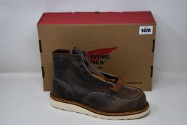 A pair of as new Red Wing Shoes boots (UK 7.5).