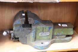 A pre-owned Record No24 quick release engineers vice.