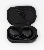 A pre-owned pair of Bose QC 35 II Wireless Headphones in Black with case, 3.5mm cable and USB cable.