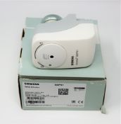 Three boxed as new Siemens SSP61 Module Electrical Actuators (AC/DC 24V DC 0-10VDC).