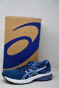 A pair of women's as new Asics GT-2000 9 trainers (UK 6.5).