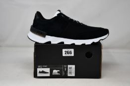 A pair of women's as new Sorel Kinetic Lite Lace sneakers (UK 7).