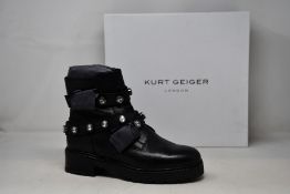 A pair of as new Kurt Geiger Stinger Crystals black leather ankle boots (EU 40).