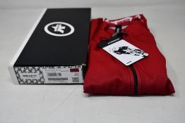 An as new Assos Mille GT C2 Shifter cycling jersey in vignaccia red (XXL - RRP £110).