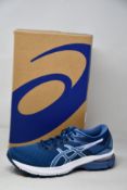 A pair of women's as new Asics GT-2000 9 trainers (UK 6).
