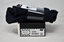 A pair of as new Assos Mille GT bib shorts black series (XL).