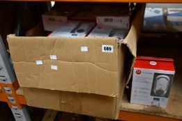 Twenty boxed as new Motorola baby monitors (MBP162Connect).