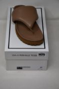 A pair of as new Gia x Pernille Teisbaek padded leather thong sandals in nude brown (EU 41 - RRP £