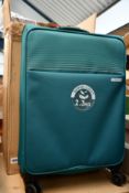 An American Tourister Lite Ray Spinner Case 69/25 TSA.
