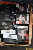 A quantity of men's as new Lonsdale brief 2 packs (Approximately 40 packs).