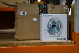 Nineteen boxed as new Sungyin USB mini desk fans.