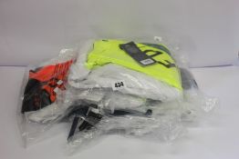 Six pairs of youths as new Fox 360 Dier pants (3 x 22