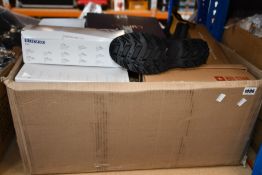 A quantity of assorted as new footwear to include Geox, Schuh, Dorothy Perkins, Fashion Nova, Be