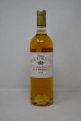 A bottle of Chateau Rieussec Sauternes (2007) (750ml) (Over 18s only).
