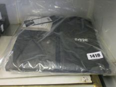An a s new Gore R5 Gore-Tex Infinium soft lined hooded jacket (M).