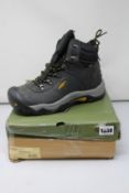 A pair of men's as new Keen Revell III boots (UK 10.5).
