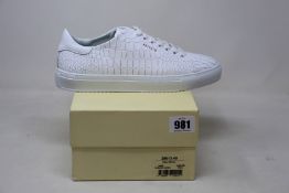 A pair of as new Axel Arigato Clean 90 Croc sneakers (UK 6.5).