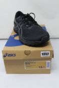 A pair of men's as new Asics Gel-Kayano 28 trainers (UK 12).