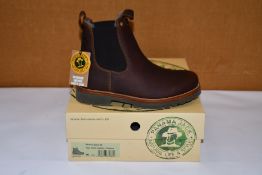 A pair of as new Panama Jack Burton Igloo C5 boots (EU 40).
