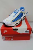 A pair of as new Nike Air Max Tailwind IV (UK 10).